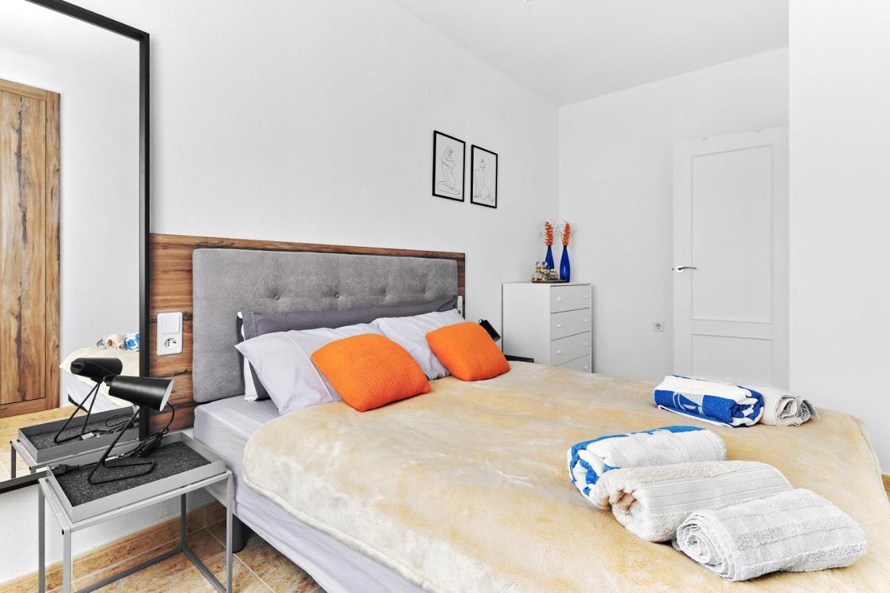 Cozy Apartment Near Playa Del Cura In Torrevieja Eksteriør billede